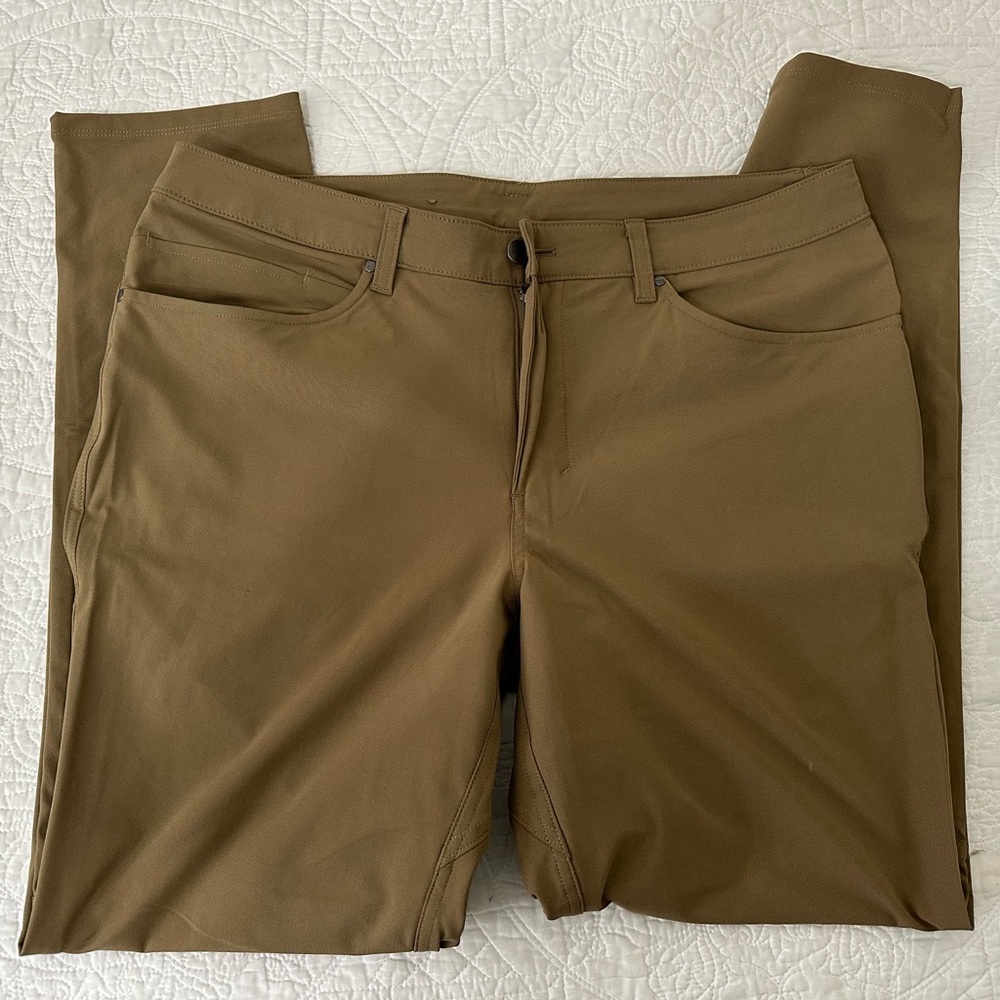 Lululemon Men's ABC Pants